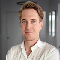 Blau Weiß Teamvorstellung Linkedin Beitrag-3